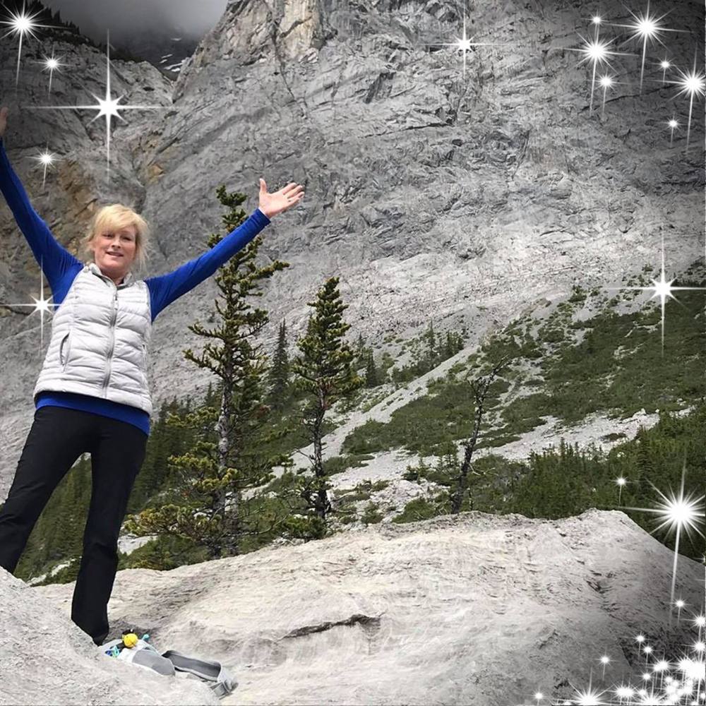 Meet your Posher, Cynthia